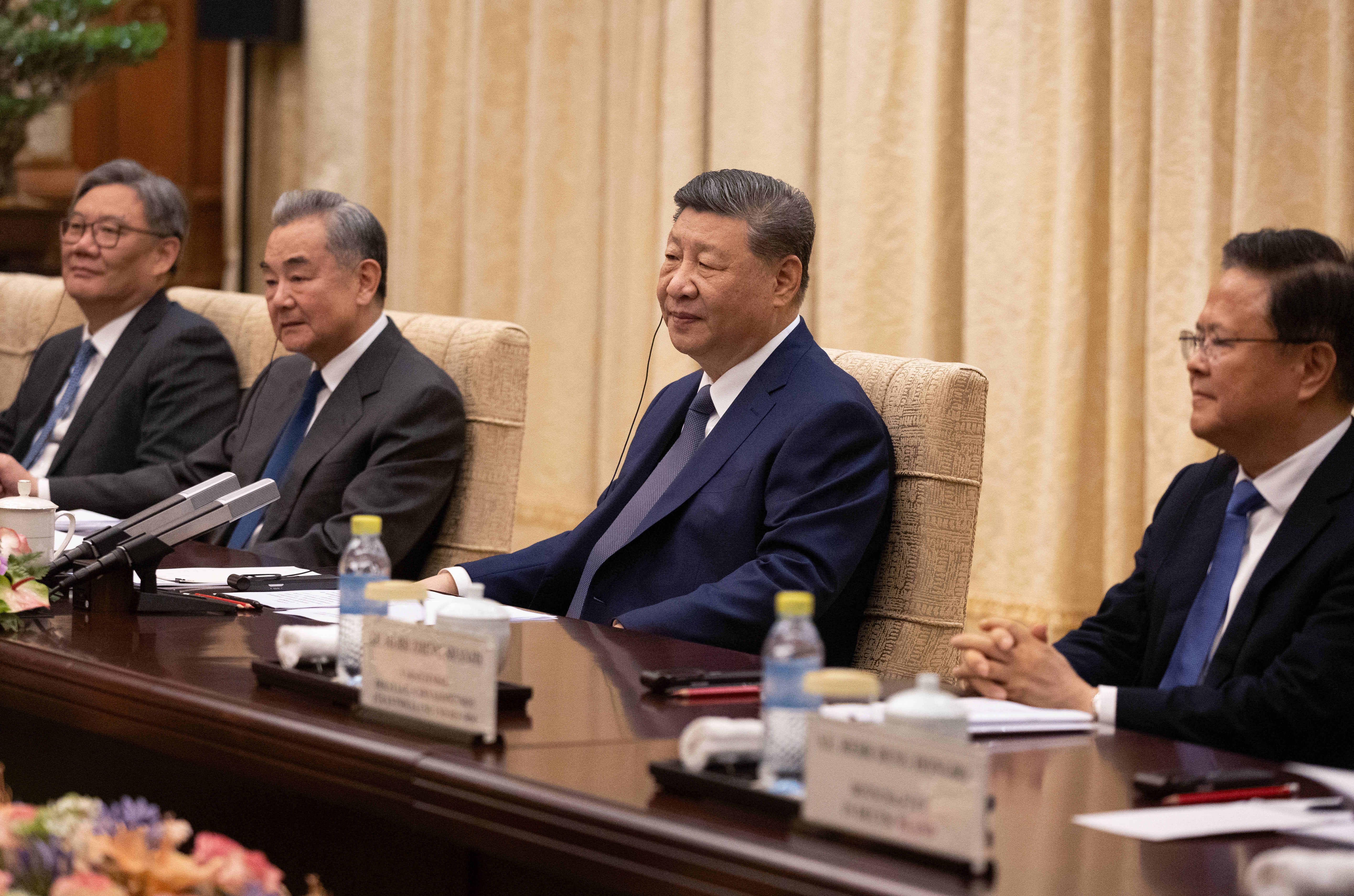 Tysklands forbundskansler i Kina – vil ha tettere samarbeid - adressa.no